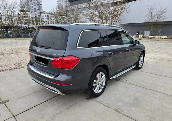 Mercedes-Benz GL cena 99999 przebieg: 198000, rok produkcji 2012 z Warszawa małe 254